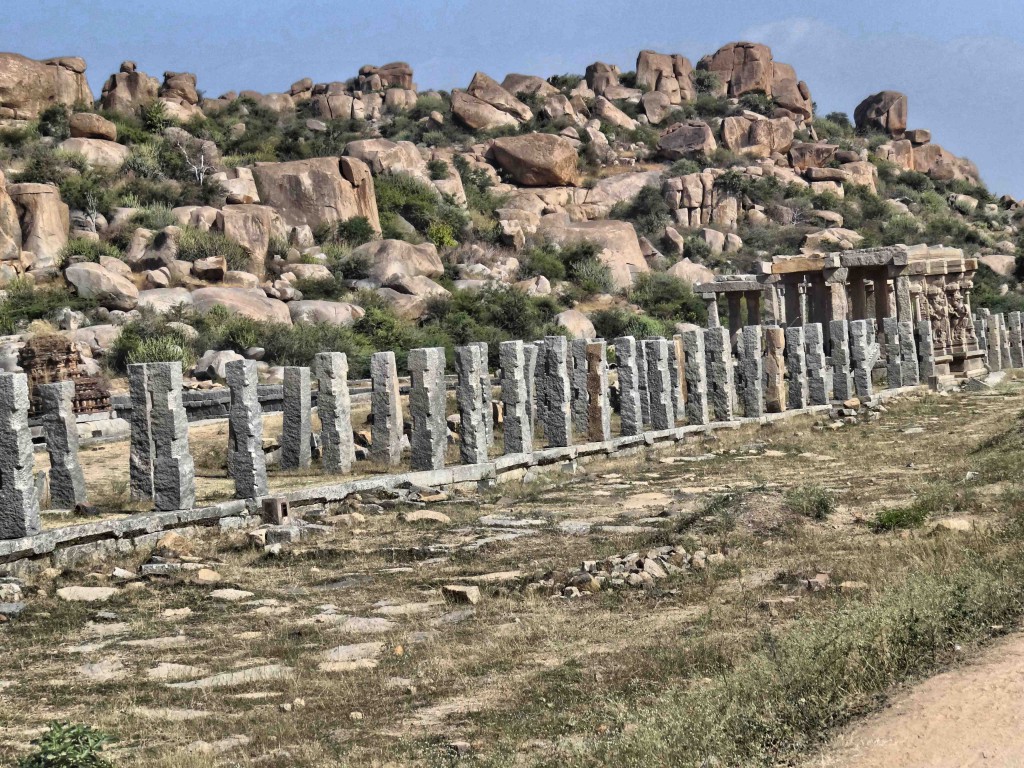 hampi,karnataka,history,culture,heritage,Vijayangar kingdom,sculpture,art,shopping area