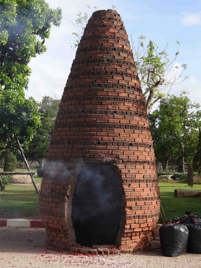 crackers,wat chalong,Phuket,Thailand