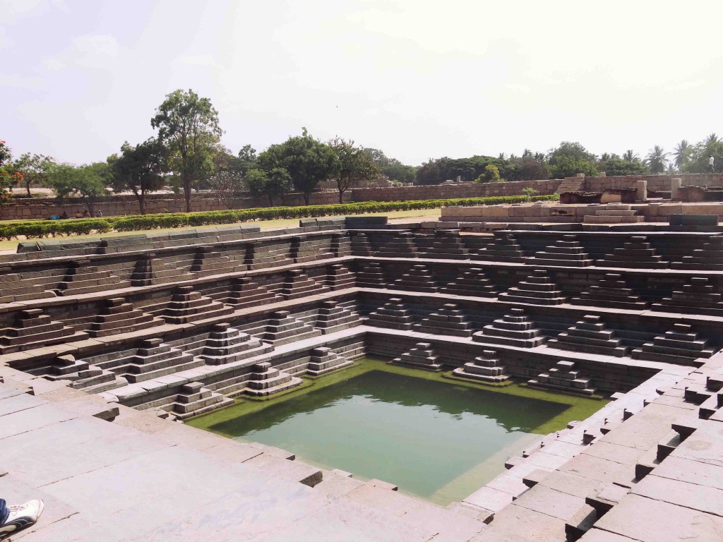 hampi,karnataka,history,culture,heritage,Vijayangar kingdom,sculpture,art,kalyani