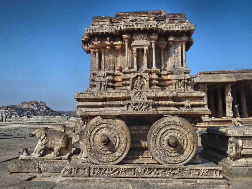 hampi,karnataka,history,culture,heritage,Vijayangar kingdom,sculpture,art,stone chariot