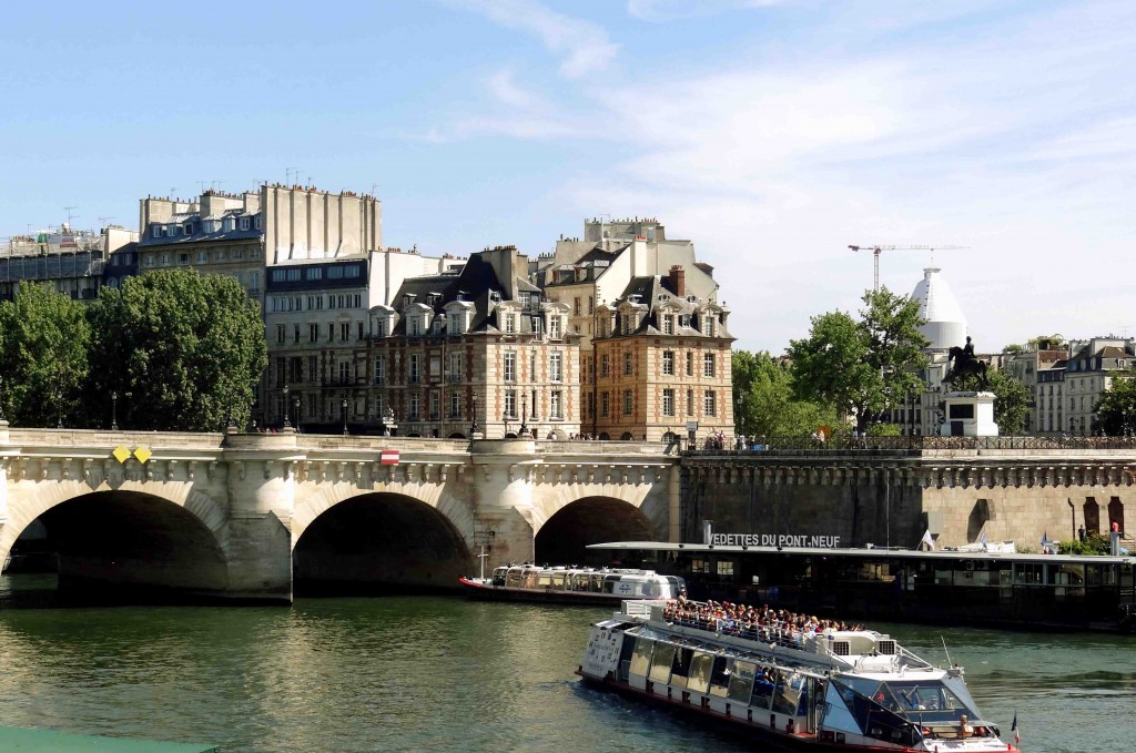 Sienna River,france,paris, love locks,bridge