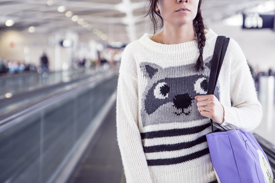 How to Survive an Airport Layover Without Spending Any Money