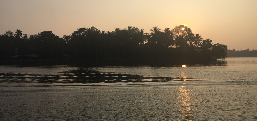 Ashtamudi Lake – On the banks of the Eight Armed